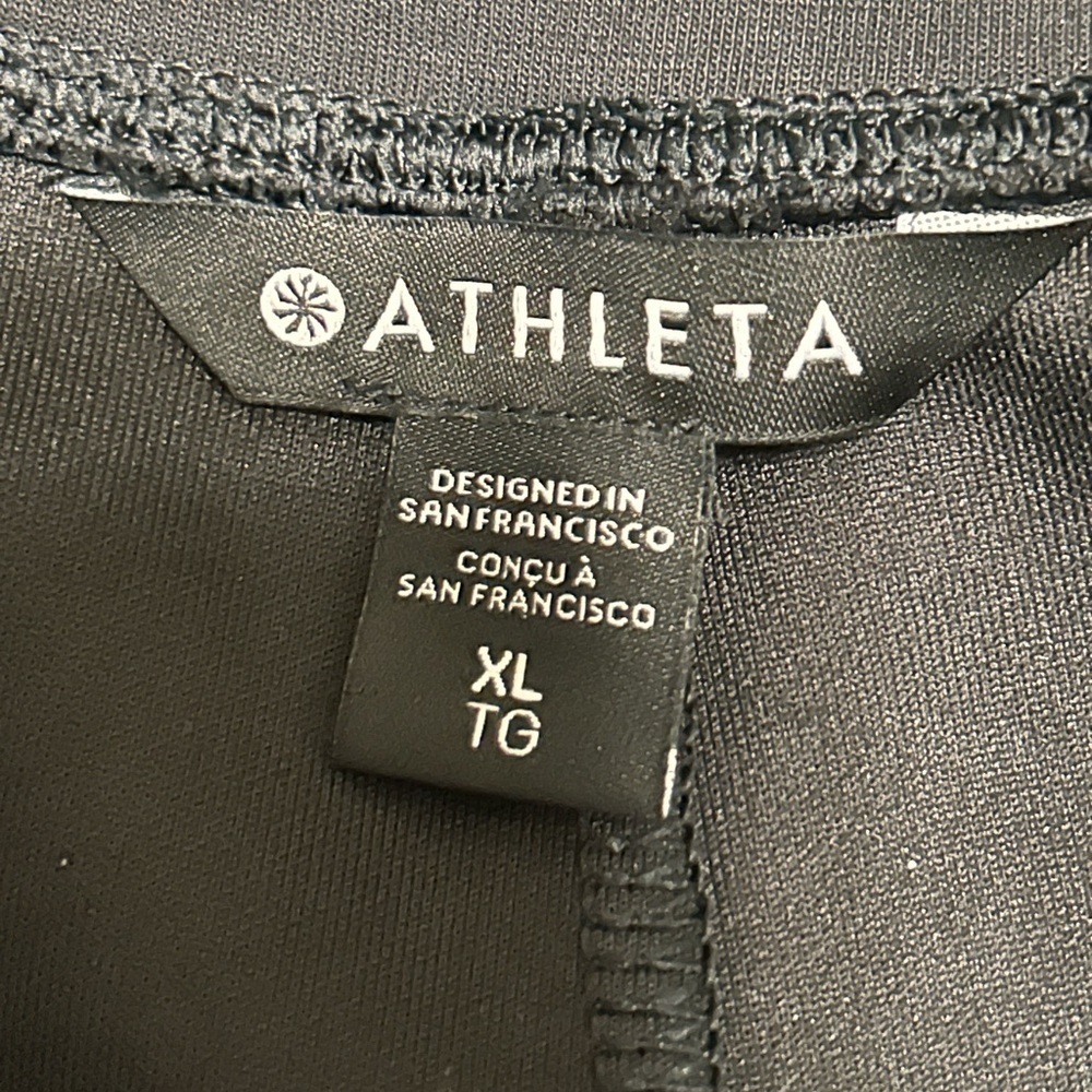 Athleta Black Wide Leg Cropped Pants, size XL - Picture 6 of 8